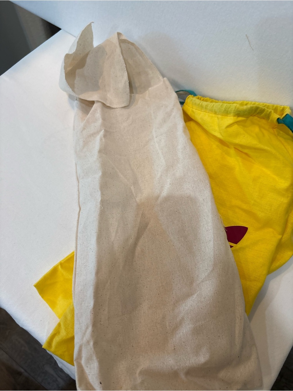 Gucci Adidas Collaboration Yellow Drawstring Dust Shoe bags Special Edition - Picture 3 of 3